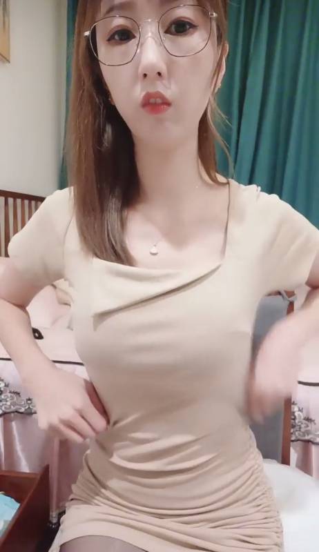 颜值女神 欲女女教师 [13v,9.62G]