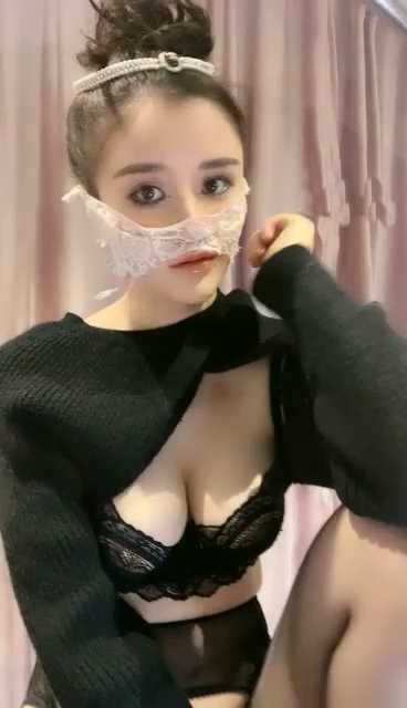 网红脸女神 身材不要太好 找来土豪粉丝多场 [10V/6.4G]-福利岛