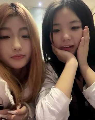 一群极品学妹 Gia少女 多人热舞视频 [2.07G]