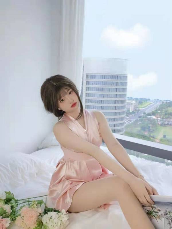 极品学姐 超美超带感 [47p/1v/797M]