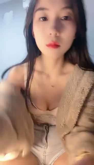 高颜值极品反差母狗 娜子呀 各种姿势 [1.44g]
