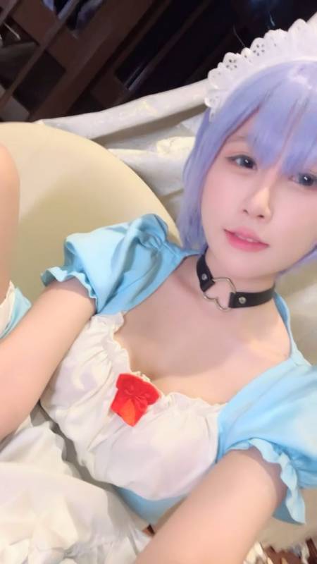 童颜巨乳萝莉 京鱼儿 [ 3V,1.77g]
