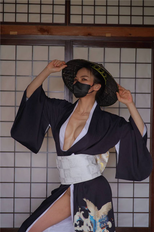 赫拉大表姐Twi-最新付费群健身啪反差女神人气博主-福利岛