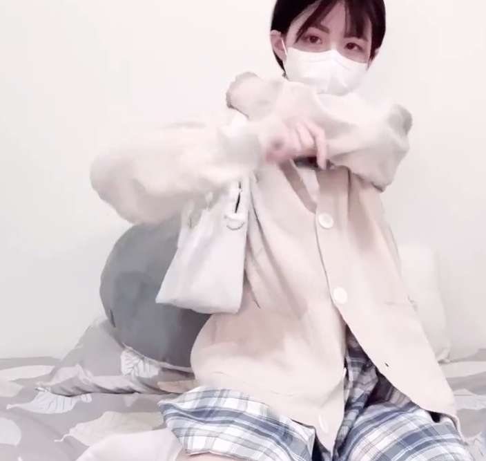 极品妹子@CatmintXX [2v,191M]