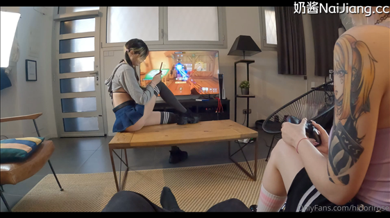 极品onlyfans粉嫩福利姬『HidoriRose』-双人 嫩白玉臀 过膝棉袜-福利岛