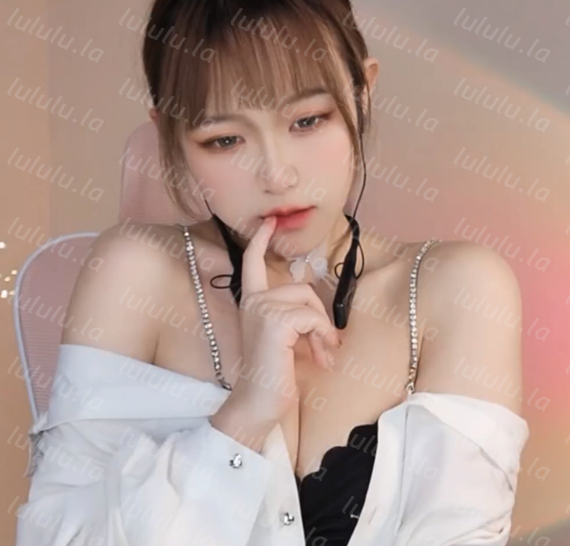 strapchat国人美女主播 littlelucky 1月27日直播zw 5V 6.8G-福利岛