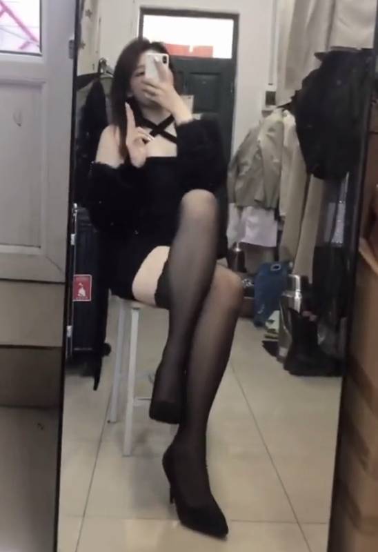 核酸酱 林芯玥 粉色小野猫 14位顶级网红女神私拍流出 [1005P/71/V3.8G]-福利岛