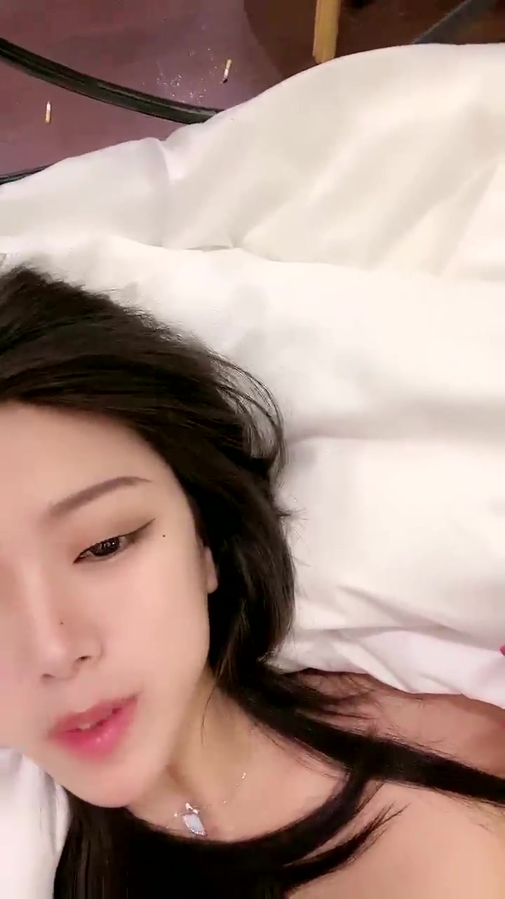 【超美网红女神回归 奶球的球迷】尺度大开狂cao[2V 2GB度盘]-福利岛