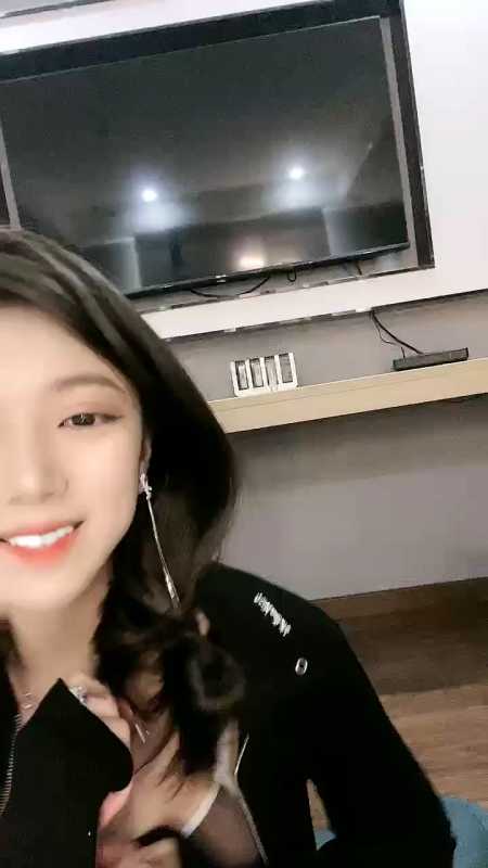 气质女神 奶球 最新回归再约新男主 [5V/2.5G]-福利岛