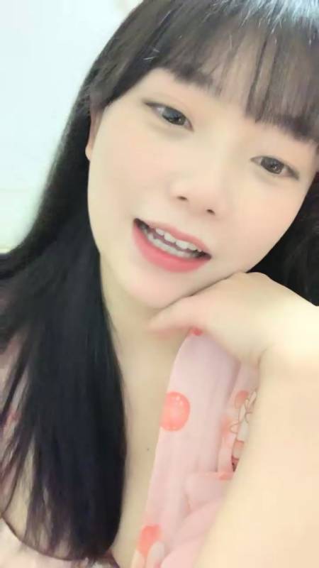 美少女 幼齿 收费房，换上情趣装 放开超诱惑 [1V/1.04G]