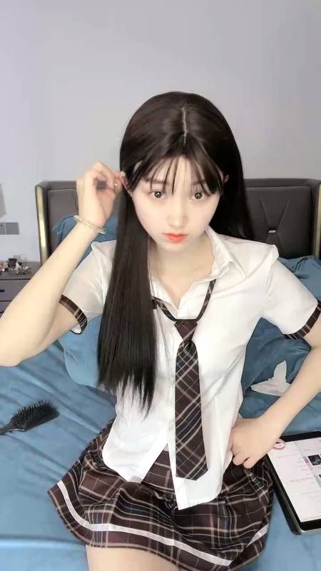 极品尤物 清纯美少女 新花样新玩法 [1V 850M ]