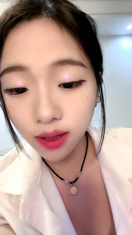 纯欲系极品美少女 甜美少女JK [1v/754M]