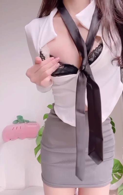 芋圆呀呀 制服学姐 [1v/871M]