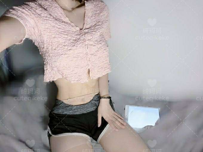 极品美胸网红绮珂珂私人定制与私拍视图合集 [191P,43V,2.18g]