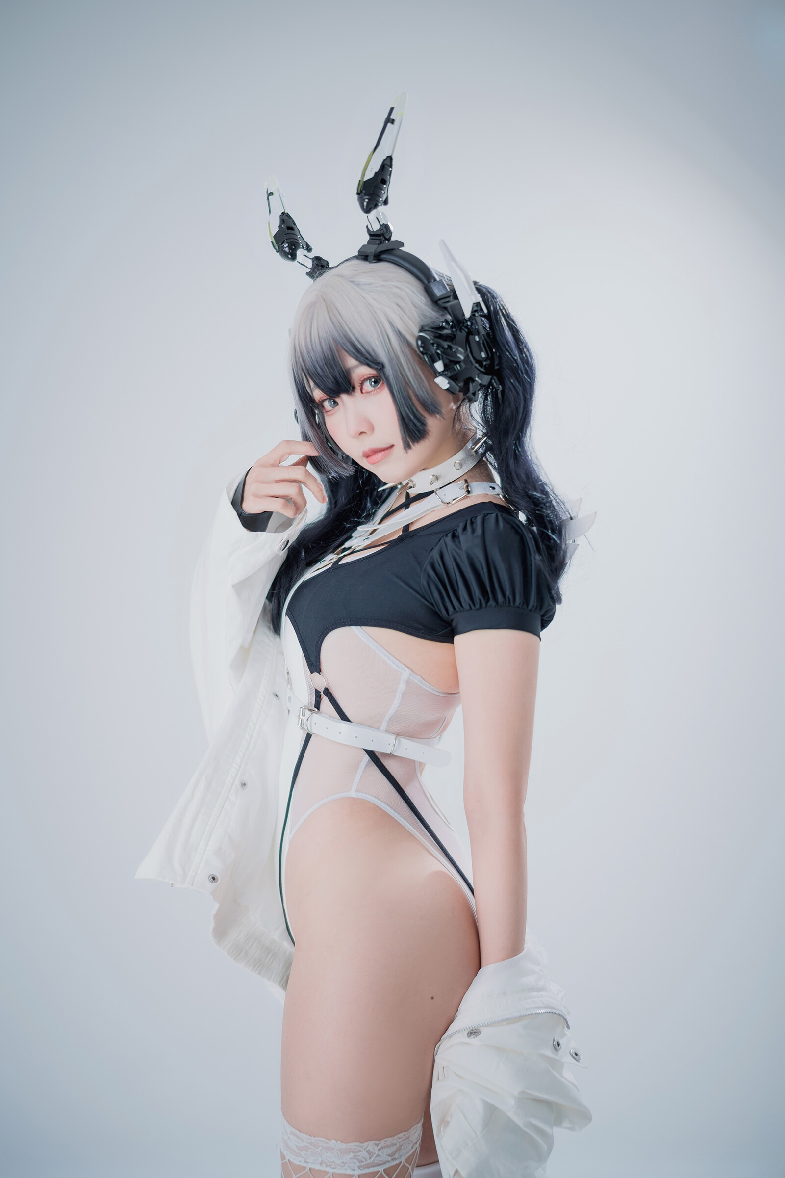 Ely_eee(ElyEE子) - CyberGirl Blanche[42p1v-71.3MB]