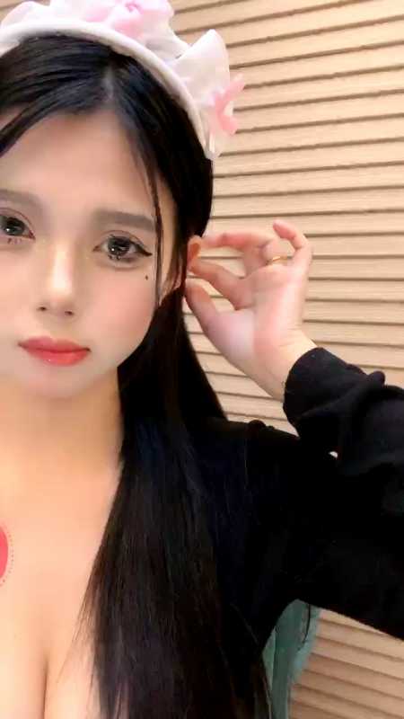 颜值超高的尤物身材极品校花女神 纯情的皮皮 [4V/2.1G]-福利岛