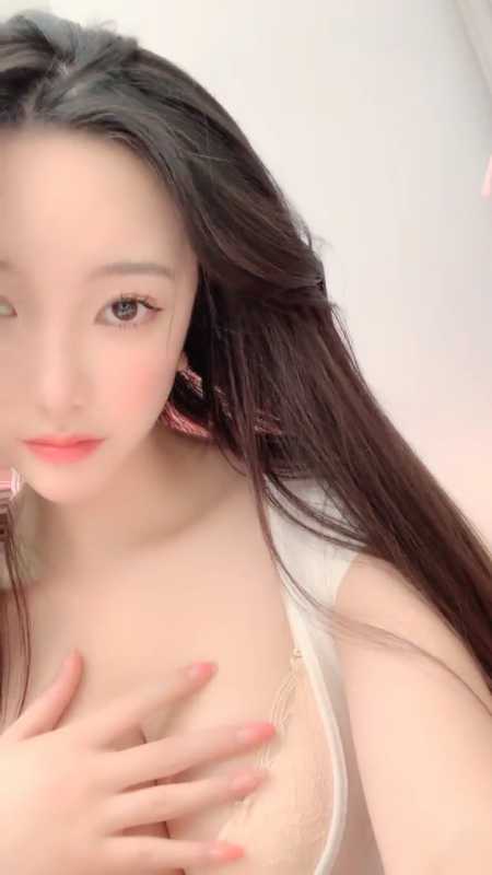 顶级颜值美到爆炸的女神 纯小白白白 吊带黑丝 [3V/2.4G]-福利岛