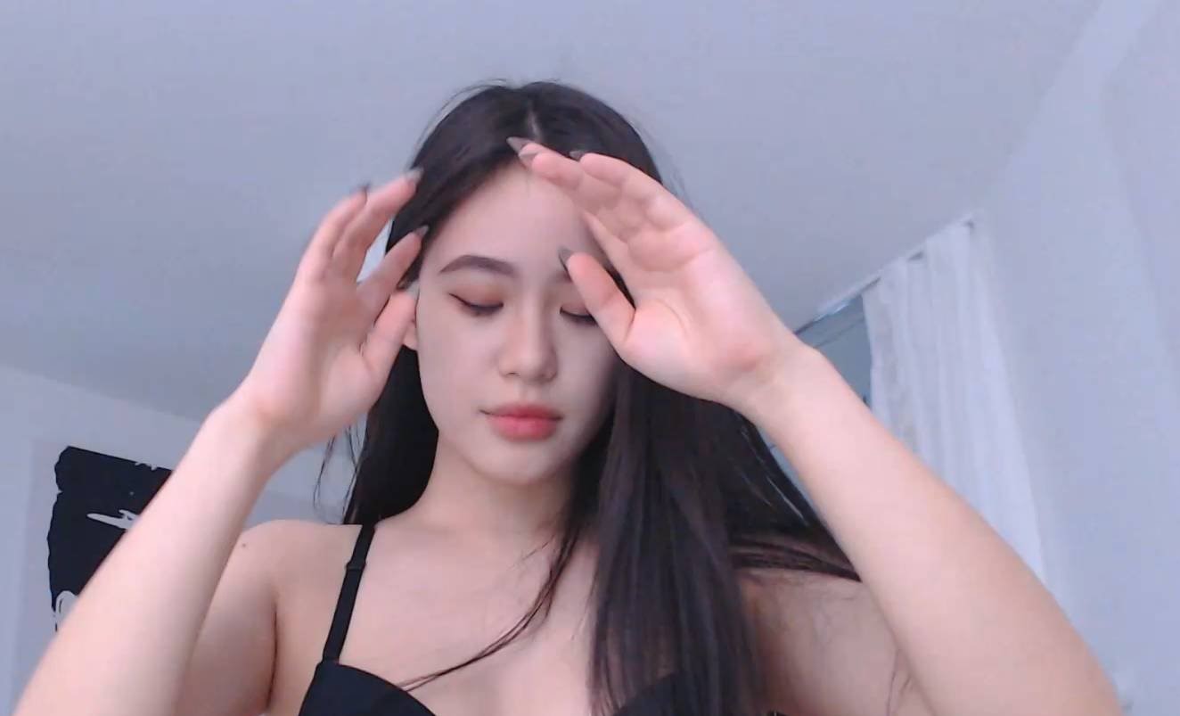 CB站极品美女主播lichang露脸自慰直播 (86v)37G-百度网盘