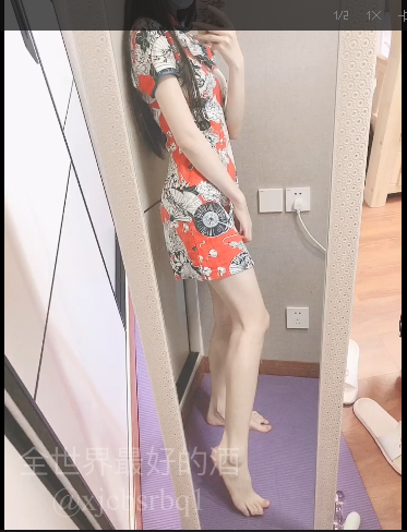 【二次补】福利姬全世界最好的酒-新-日式连衣裙【1V】【717MB百度云】