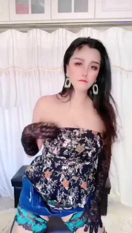 高挑御姐型女神 爆炸瞬间 [13V/2.13G]-福利岛