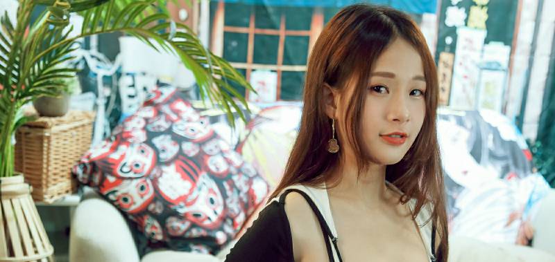 婕咪 牵丝粉嫩大公开 [158P/1V/1.06G]