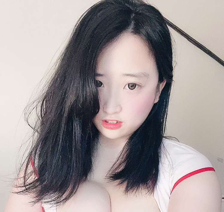 Onlyfans斯文眼镜反差婊Bjbubr私拍图视 [29P/25V/2.11G]