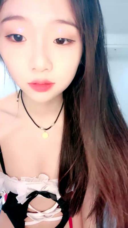 性感情趣装吊带丝袜美少女 才艺不断 [1V/790M]