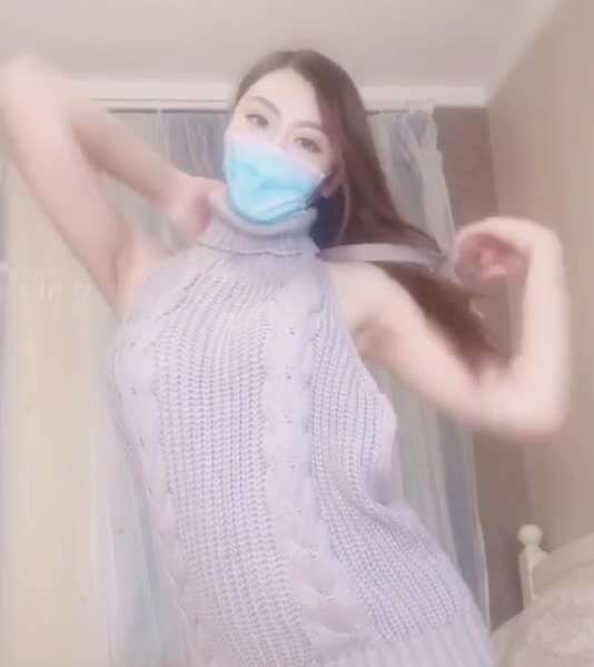 顶级身材尤物主播 暖暖很暧昧 土豪2千私人定制福利5部