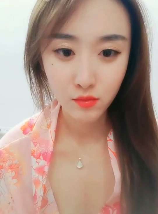 清纯校花型美少女 饭岛爱 穿着透明薄丝古装女神 [3v/674M]