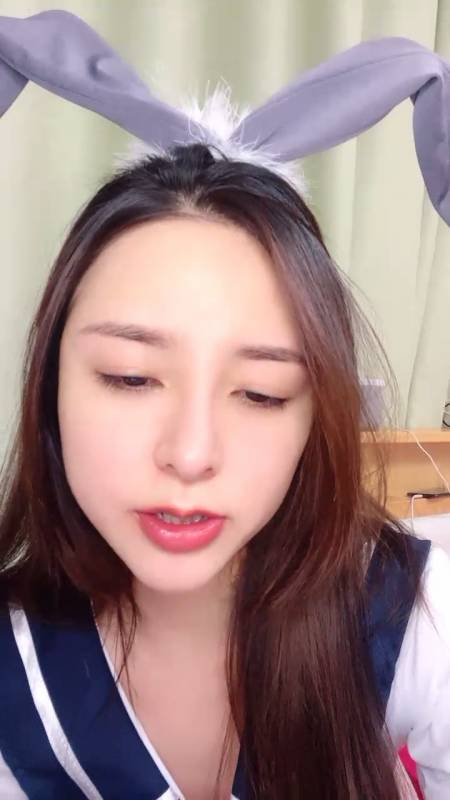 可爱女神 收费视频情趣装兔耳朵 [1v,1.31g]