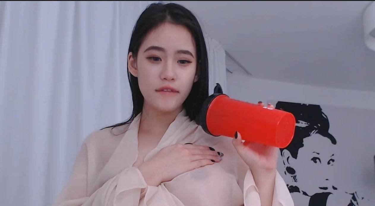 CB站极品美女主播lichang露脸自慰直播 (86v)37G-百度网盘