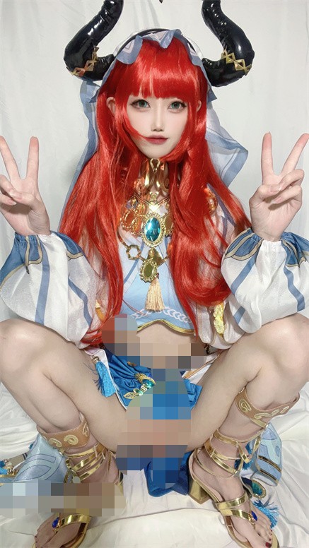 （替换了）超颜值萝莉女神『小鹿丢了』最新1999元血本自拍 挺乳粉穴 魔幻身材 爆裂黑丝 2150M-福利岛