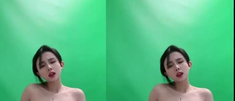 清纯人气女神小妮儿土豪天价定制 [1V/106M]-福利岛