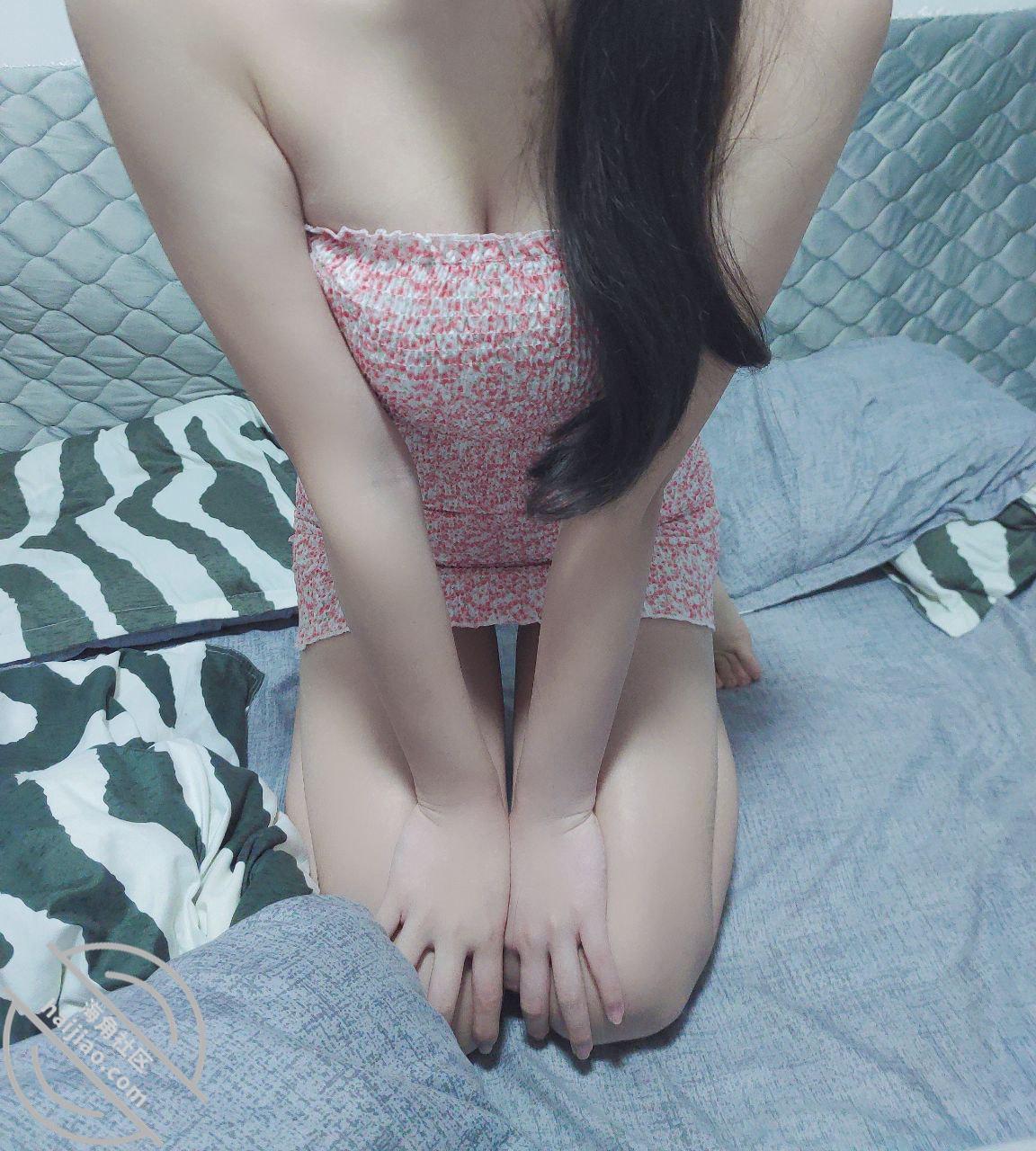 海角-姐姐的小飞棍-和尤物姐姐在爸妈房间玩欲擒故纵 小穴太紧了