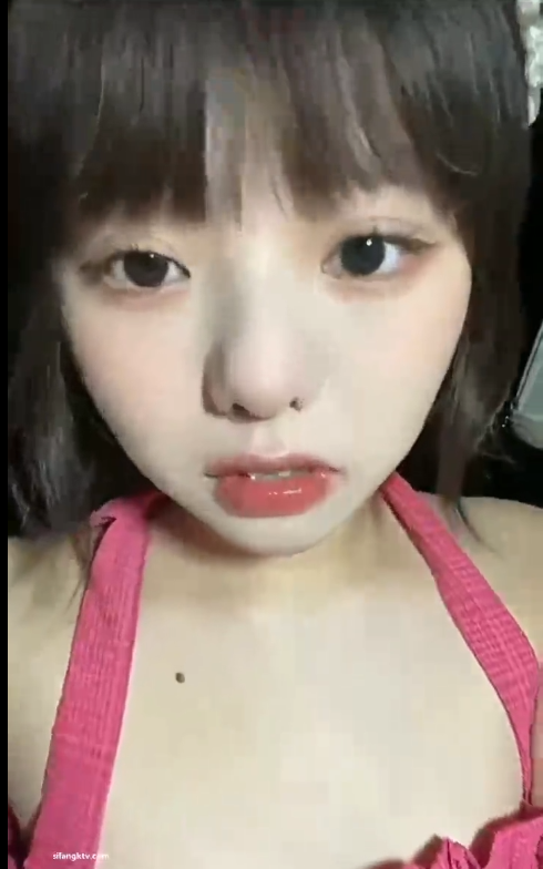 极品骚货李月和男友性爱视频流出【度盘】