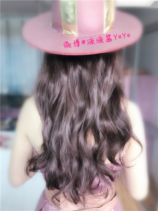 萝莉液液酱YeYe – 皮城女警 [23P+5V] – 免费下载