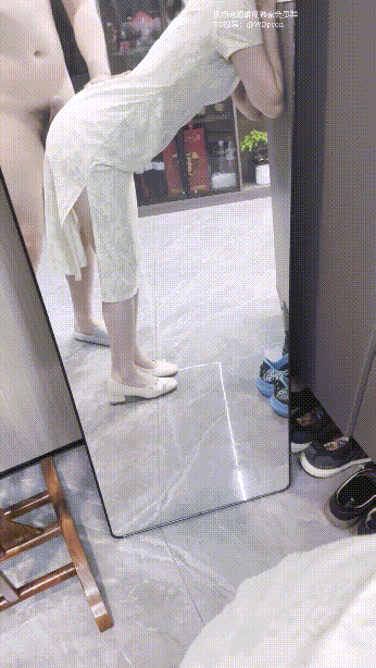 已婚少妇约啪记！在抖音认识的极品少妇 身材也不差没想到居然结婚了 娃就在旁边真的超绝紧张 偷感太强了(7V) 691.1MB 预览图 1