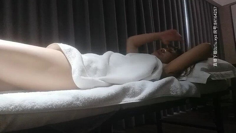 真实良家的偷情【推油少年】露脸了，少妇还有点姿色，一双大白美腿，出水了就要啪啪了 703MB