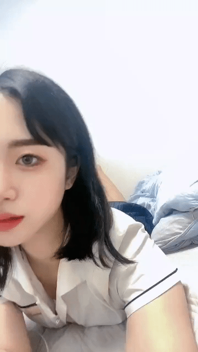 我最喜欢的日韩情侣自拍第39弹 JIMINI情侣爱爱，女主颜值超高奶子坚挺，科技的力量就是强大 [4P/160V/4.12GB]