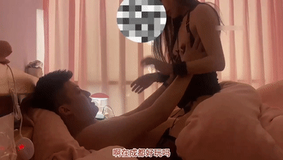 ❤️你给他舔鸡巴了？舔了❤️听着女友讲述出轨经历问：你闺蜜没一起做吗？她就在旁边看着，她不好看人家没看上，全程字幕精彩对白，好刺激 253.8MB