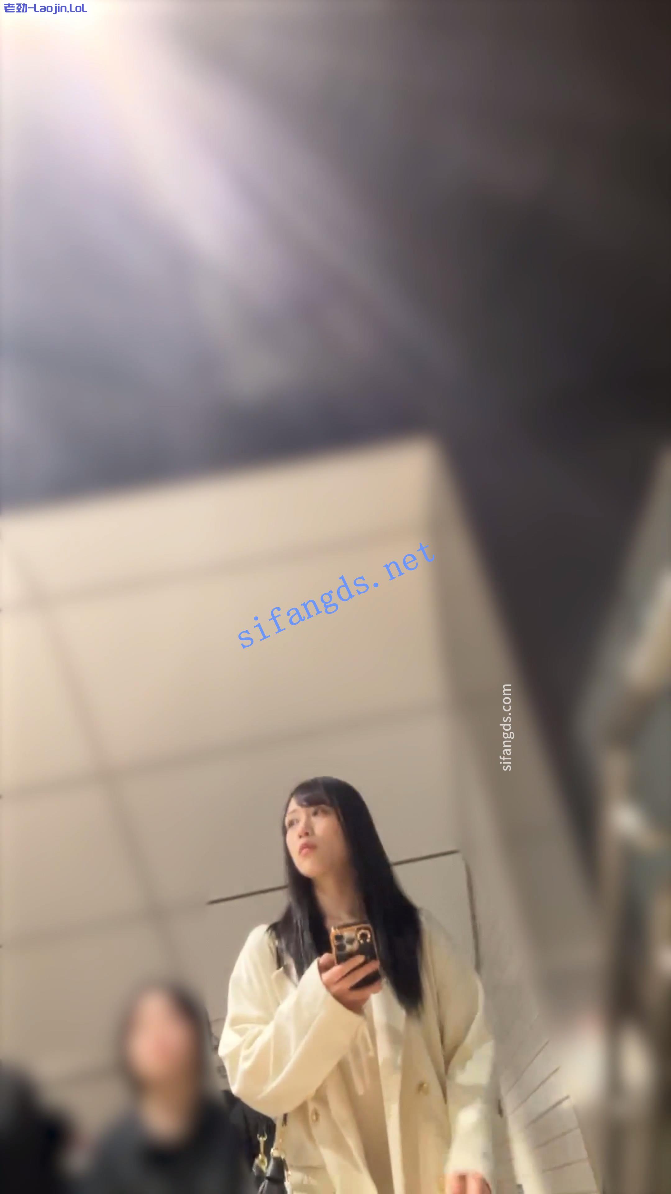 【日产精选】026纯白羊毛裙美女地铁被CD全透气蕾丝丁字裤 731.3MB
