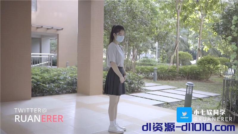 被猥琐房东盯上的清纯学生妹“小七软”同学无奈以小嫩B来抵半个月的房租 701.2MB