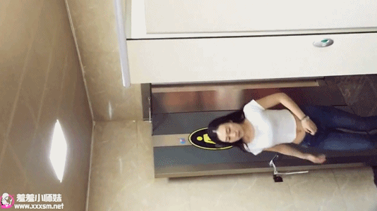 商场女厕全景偷拍多位漂亮的美女嘘嘘各种漂亮的美鲍鱼一一展示 883MB