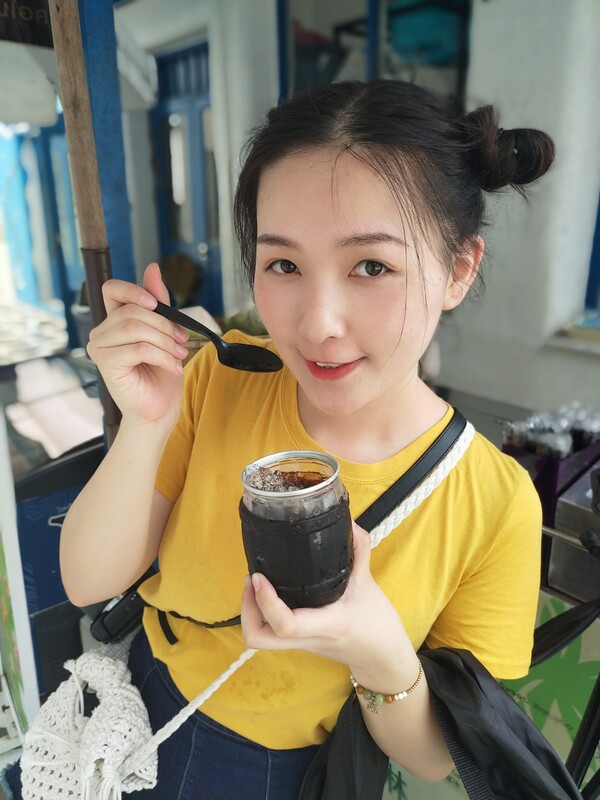 清纯大四母狗刚毕业就被土豪猪保养[110P/56V/3.54G]