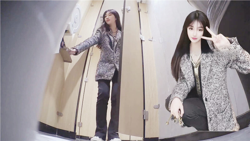酒吧女厕全景偷拍身材苗条长腿小美妞❤️润穴流尿屁股湿 273MB