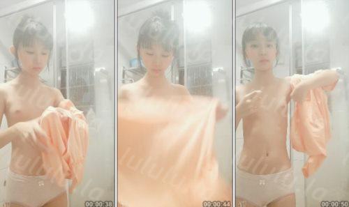 清纯小妹子洗澡 皮肤白皙真嫩 小鲍鱼还没长毛-福利岛