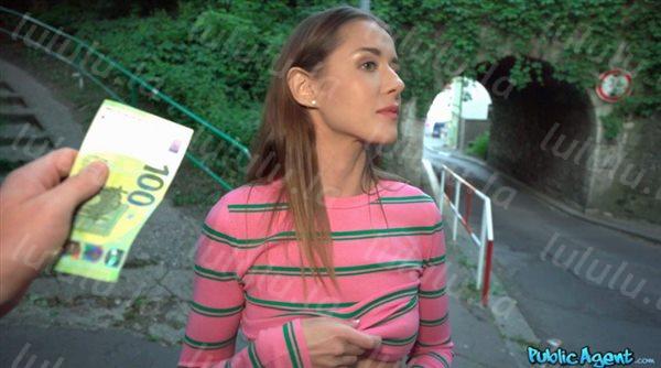 路上遇到一个很让人心动的邻家小姐姐用金钱一步步把她引诱到家掏出巨炮享受舔吸啪啪大力撞击翘臀嗷嗷啊-福利岛