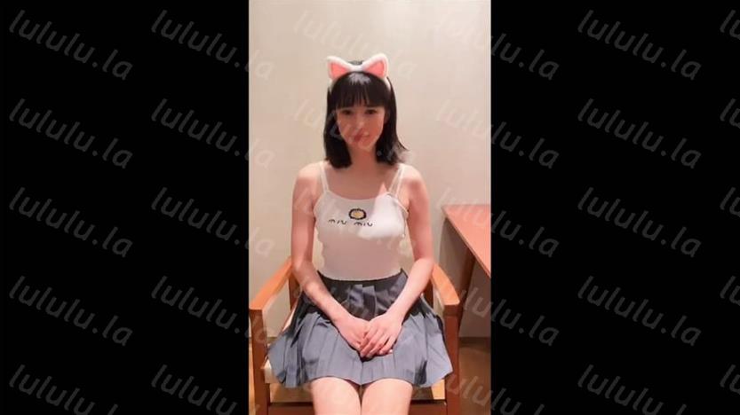 当年一部5P性爱视频一夜之间推女郎嫩模艾栗栗接受线上采访 聊着聊着喷水了 特别企划-聚合福利