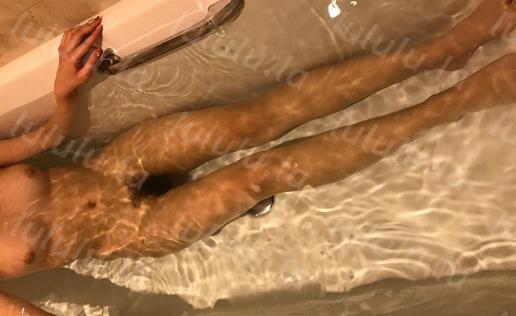 【百度云泄密系列】纯天然级品良家巨乳大学生妹子青春的肉体-聚合福利
