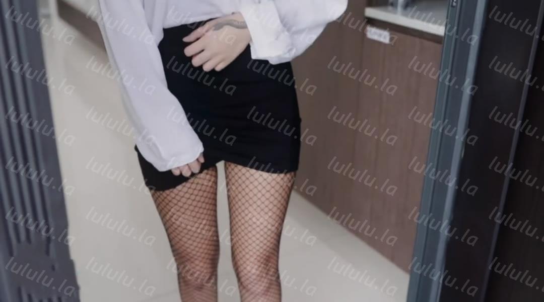国产剧情A片高颜值性感楼房销售员美女为了老板能够订房主动献身强行扒掉裤子吃肉棒被多体位狠狠干-聚合福利